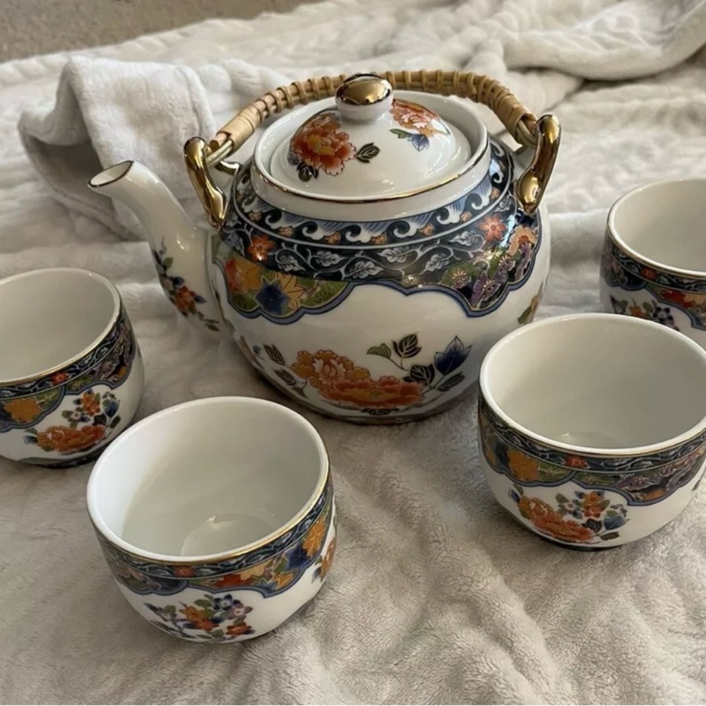 Floral Ceramic Teapot Set with Cups